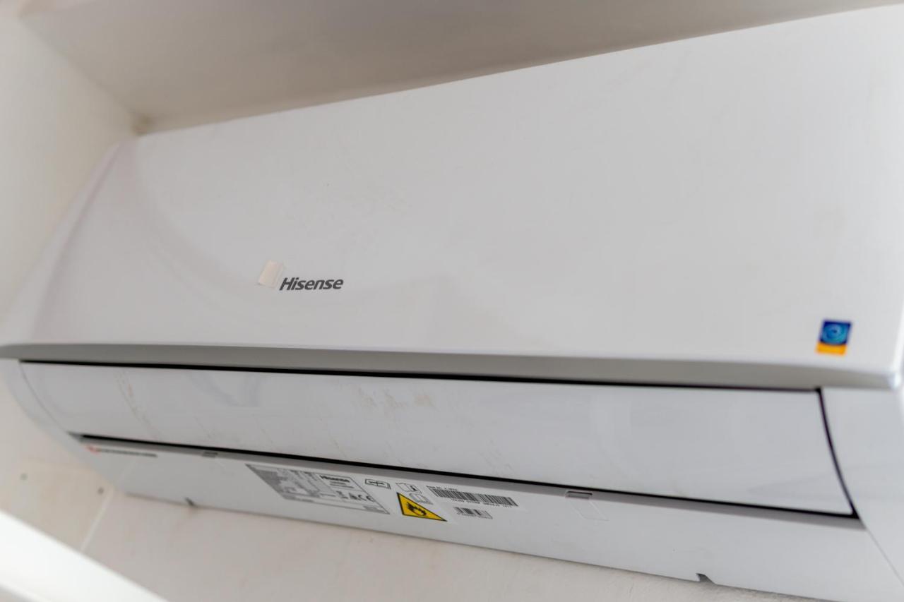 New Fishermans House Seaside, Air Conditioning & Wi-Fi บอร์ดิเกรา ภายนอก รูปภาพ